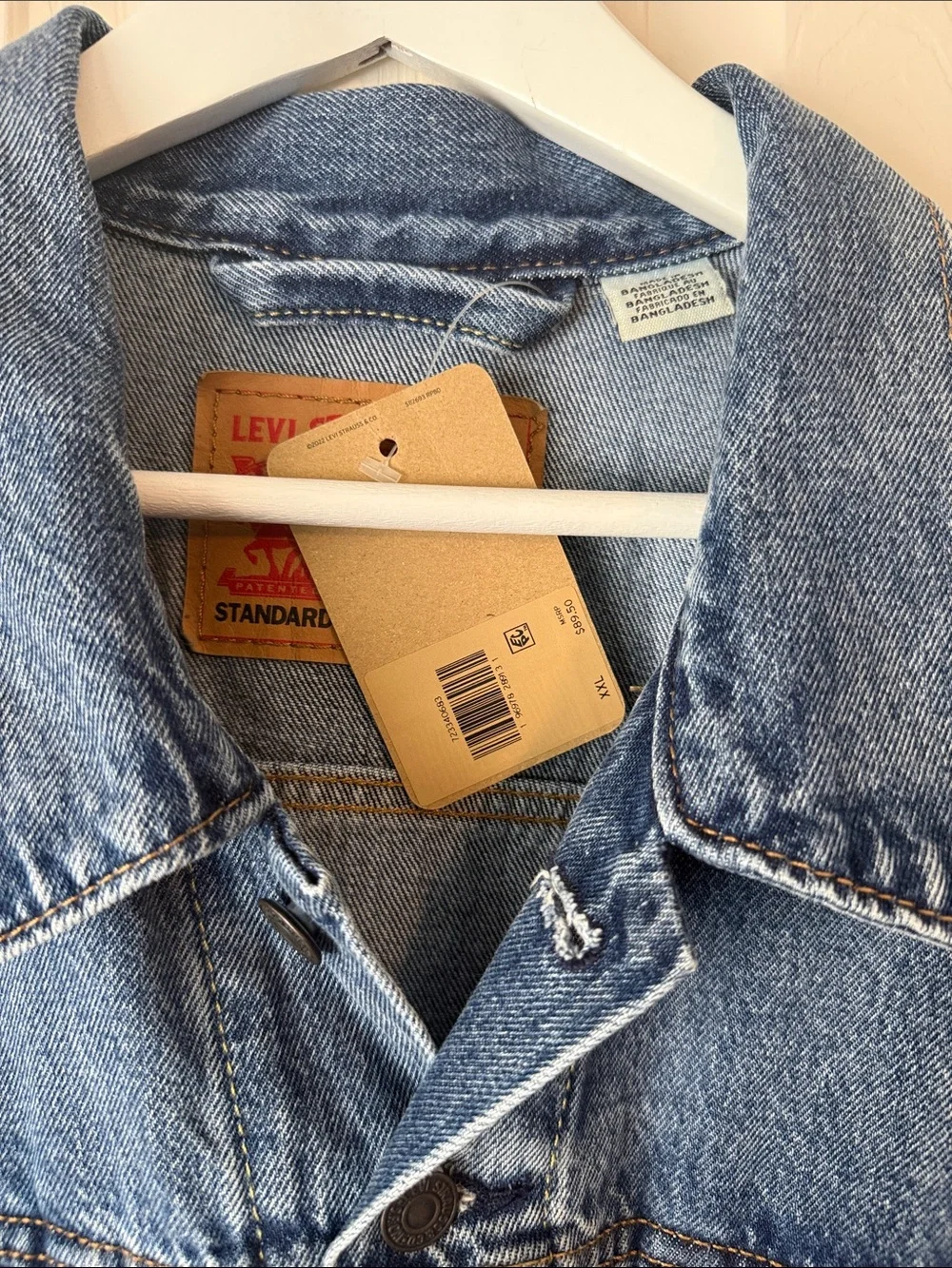 Levi's Light Blue Denim Jacket - Picture 2 of 5
